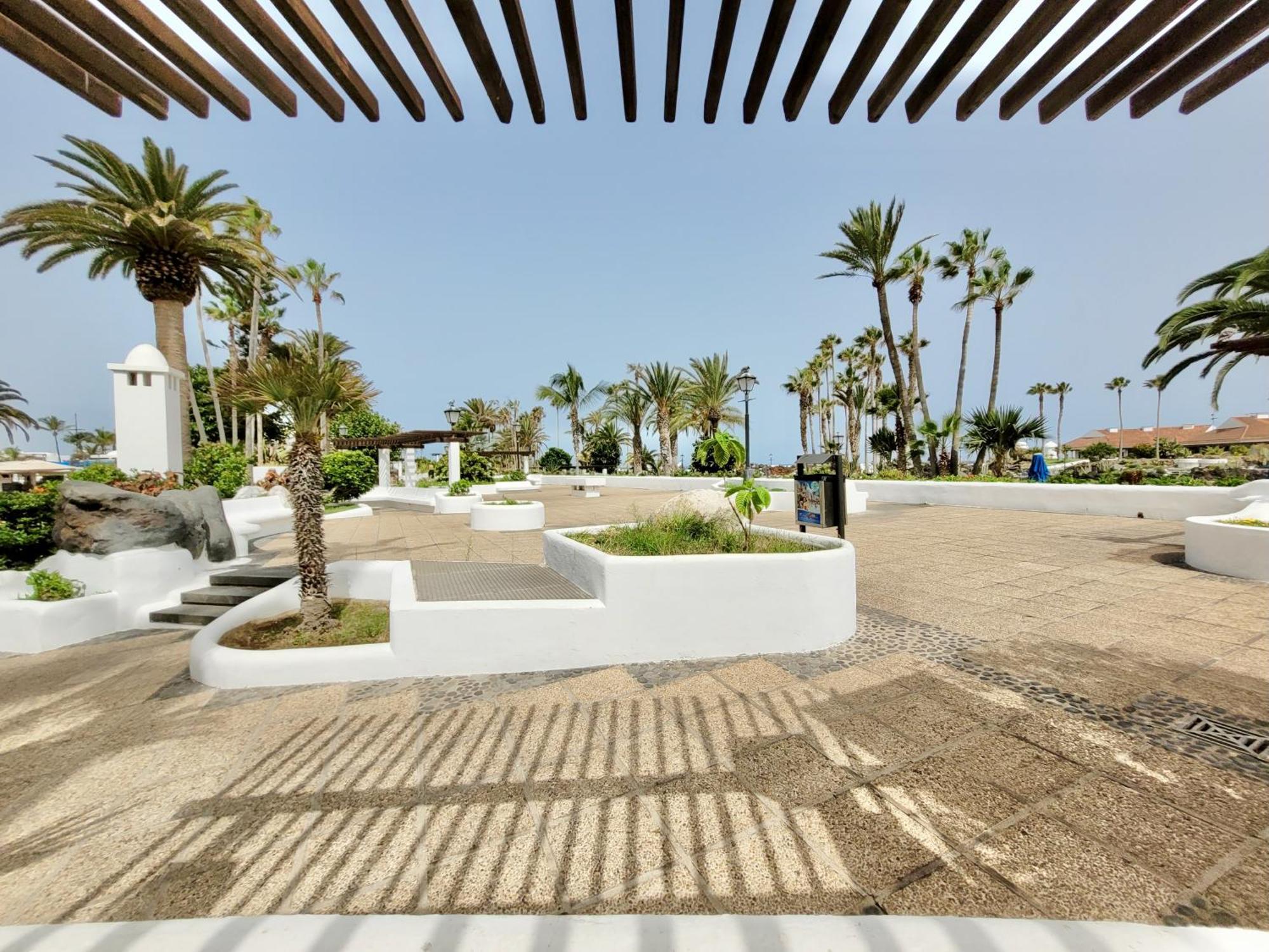 Alta Beachside Apartments بويرتو ذي لا كروز المظهر الخارجي الصورة