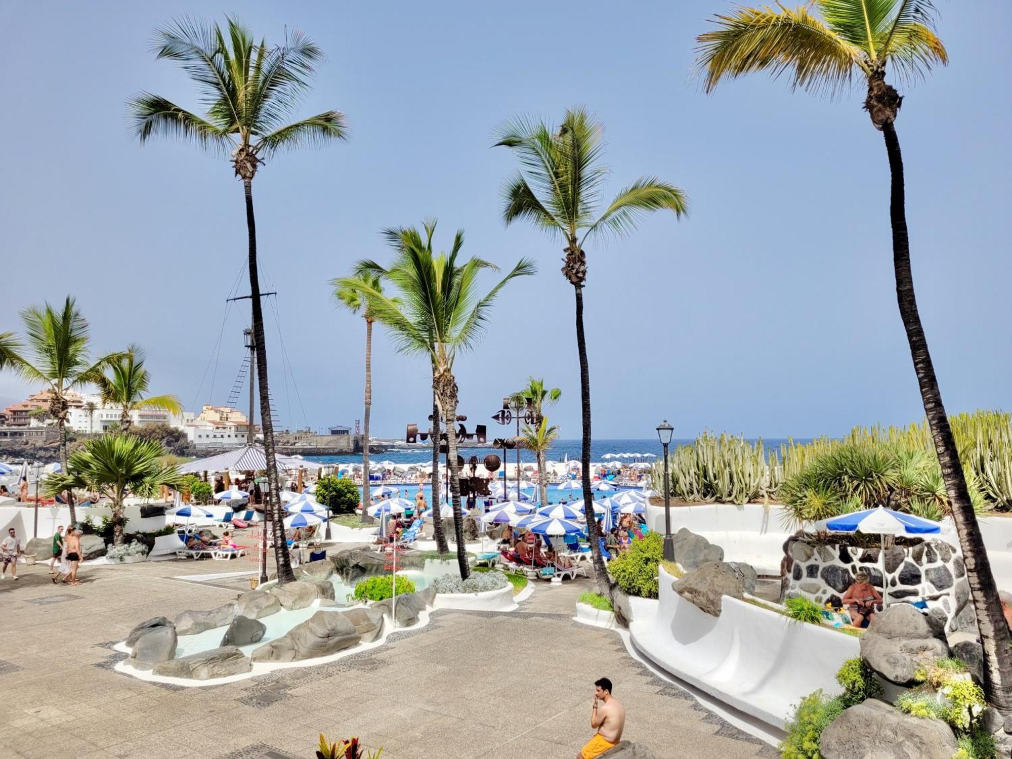 Alta Beachside Apartments بويرتو ذي لا كروز المظهر الخارجي الصورة