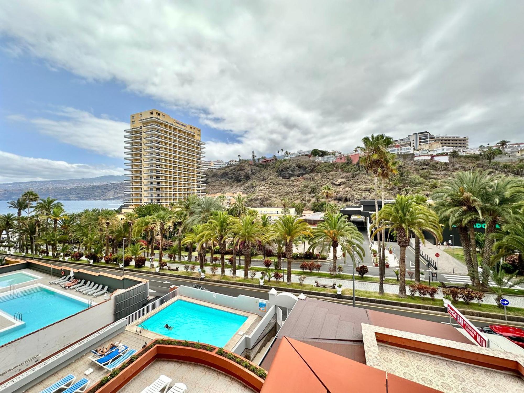 Alta Beachside Apartments بويرتو ذي لا كروز المظهر الخارجي الصورة