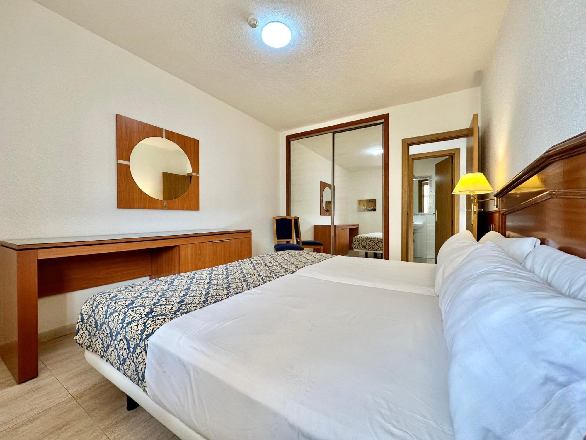 Alta Beachside Apartments بويرتو ذي لا كروز المظهر الخارجي الصورة