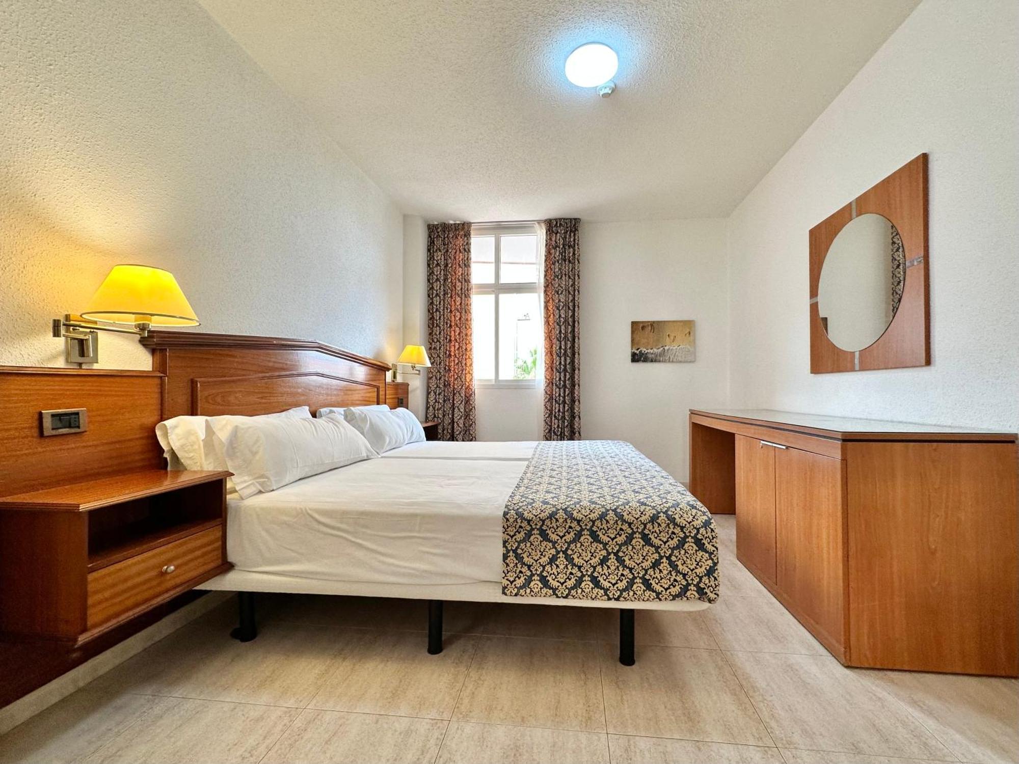 Alta Beachside Apartments بويرتو ذي لا كروز المظهر الخارجي الصورة