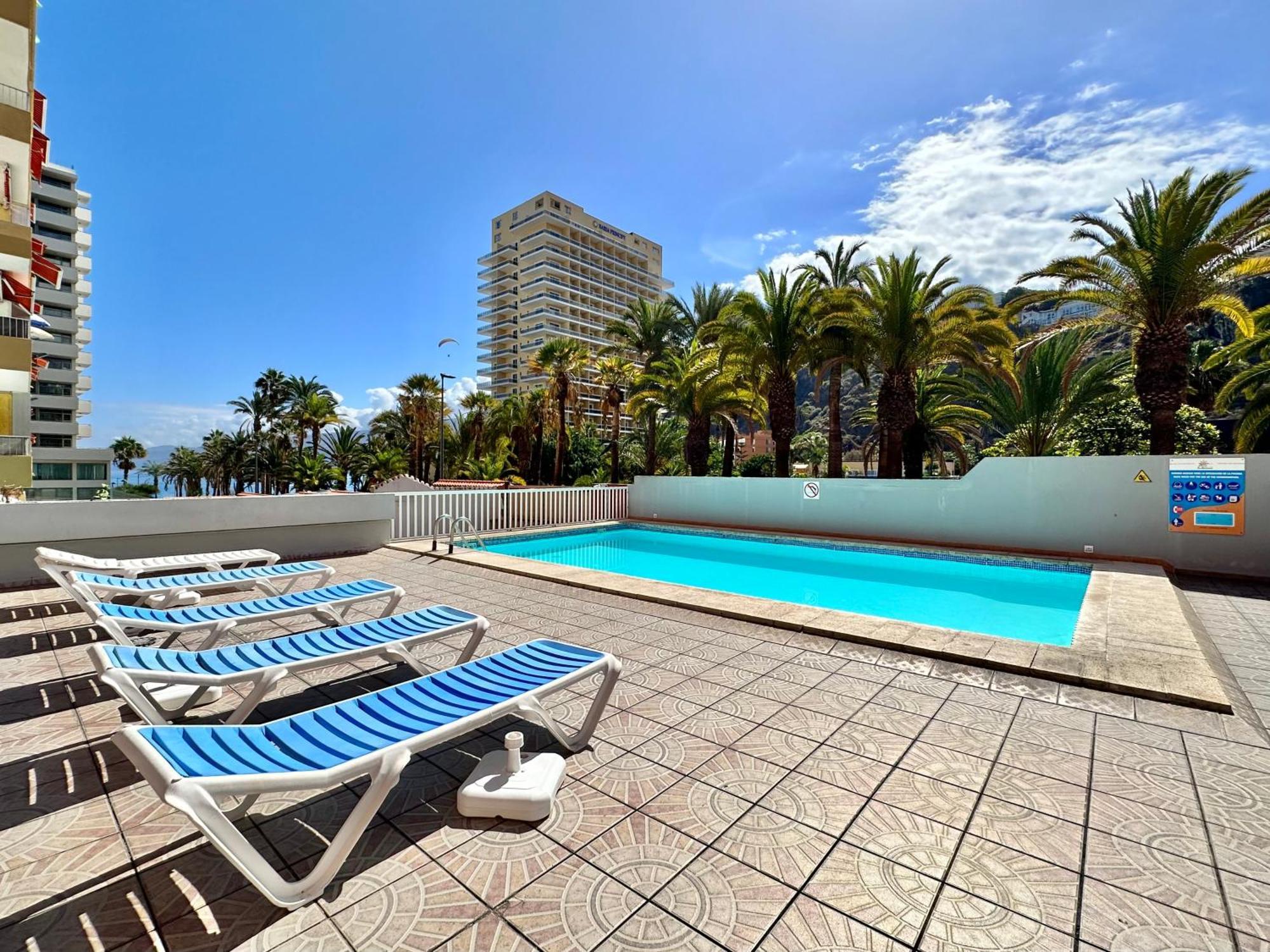 Alta Beachside Apartments بويرتو ذي لا كروز المظهر الخارجي الصورة